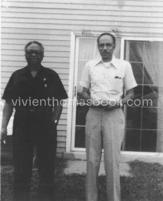 A 71-year-old Vivien Thomas standing next to his life-long best friend, Charles Manlove of Nashville, Tennessee, in 1981.
